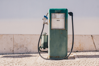 13 Legitimate Ways to Earn Discounted and Free Gas