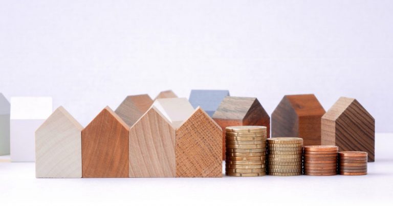 How to Invest in REITs